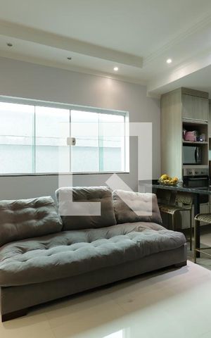 Casa à venda com 140m², 4 quartos e 2 vagasSala 2