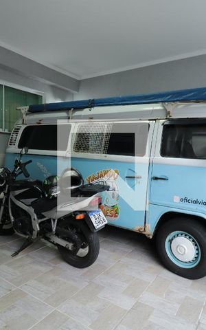 Casa à venda com 140m², 4 quartos e 2 vagasGaragem