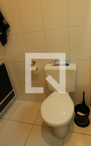 Casa à venda com 140m², 4 quartos e 2 vagasBanheiro 3