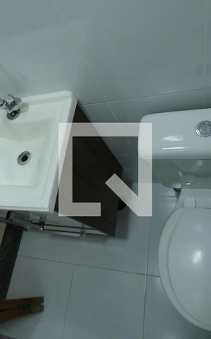 Casa à venda com 140m², 4 quartos e 2 vagasBanheiro 1