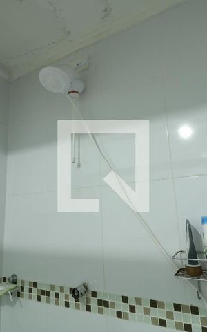 Casa à venda com 140m², 4 quartos e 2 vagasBanheiro 2