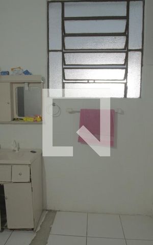 Casa à venda com 200m², 4 quartos e 2 vagasBanheiro 1