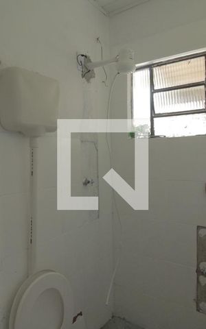 Casa à venda com 200m², 4 quartos e 2 vagasBanheiro 2