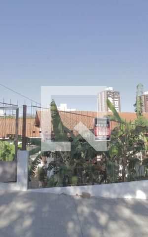 Casa à venda com 200m², 4 quartos e 2 vagasVista da Rua