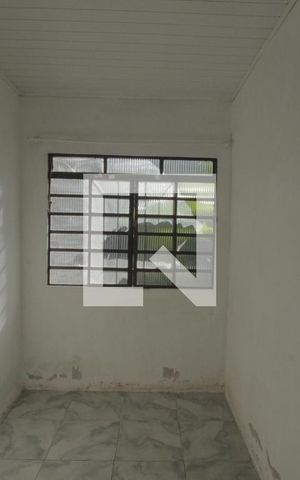 Casa à venda com 200m², 4 quartos e 2 vagasCozinha e Área de Serviço