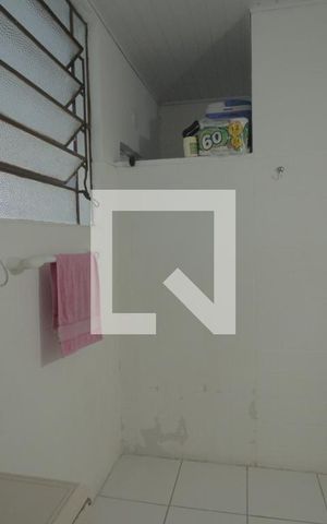 Casa à venda com 200m², 4 quartos e 2 vagasBanheiro 1