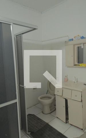 Casa à venda com 200m², 4 quartos e 2 vagasBanheiro 1