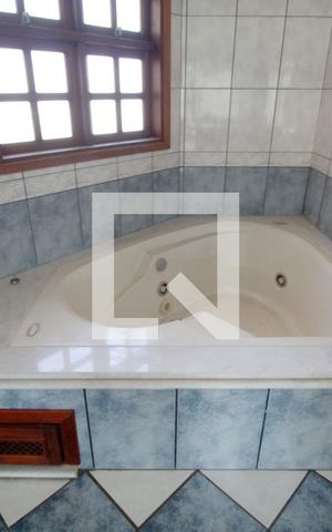 Casa para alugar com 900m², 4 quartos e 3 vagasBanheiro Suíte Master