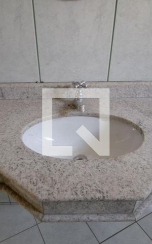 Casa para alugar com 900m², 4 quartos e 3 vagasBanheiro Social 2