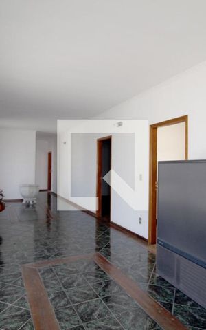 Casa para alugar com 900m², 4 quartos e 3 vagasSala