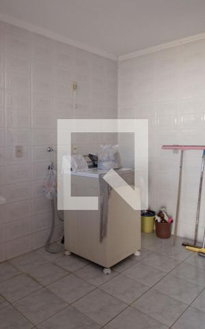 Casa para alugar com 900m², 4 quartos e 3 vagasÁrea de Serviço