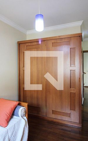 Casa à venda com 230m², 3 quartos e 2 vagasSuíte 3