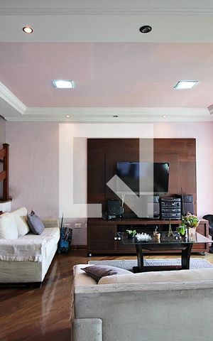 Casa à venda com 230m², 3 quartos e 2 vagasSala 