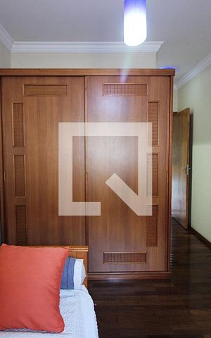 Casa à venda com 230m², 3 quartos e 2 vagasSuíte 3