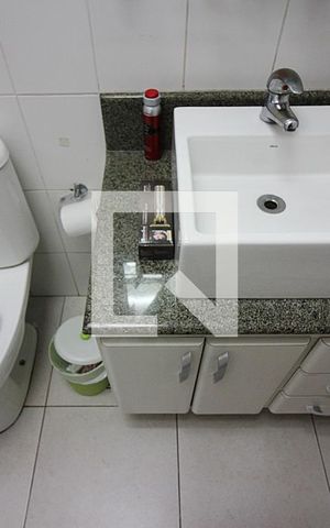 Casa à venda com 230m², 3 quartos e 2 vagasBanheiro da Suíte 2