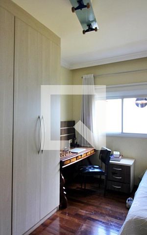 Casa à venda com 230m², 3 quartos e 2 vagasSuíte 2