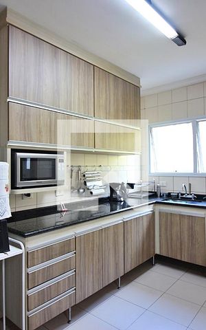 Casa à venda com 230m², 3 quartos e 2 vagasCozinha