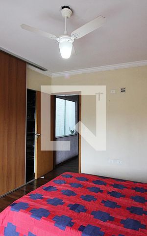 Casa à venda com 230m², 3 quartos e 2 vagasSuíte 1