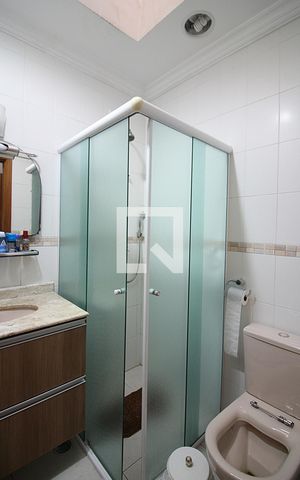 Casa à venda com 230m², 3 quartos e 2 vagasBanheiro da Suíte 3