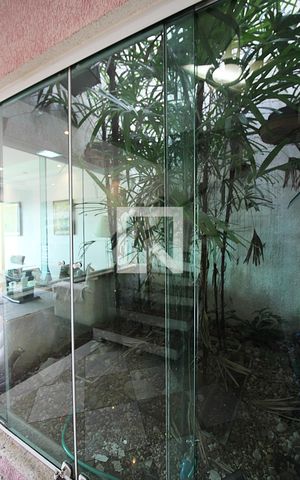 Casa à venda com 230m², 3 quartos e 2 vagasJardim de Inverno