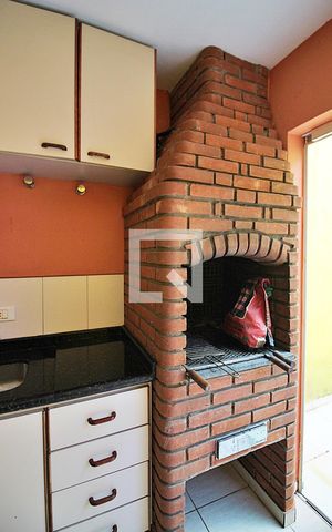 Casa à venda com 230m², 3 quartos e 2 vagasChurrasqueira