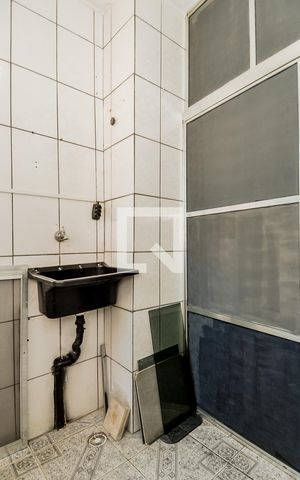 Apartamento para alugar com 55m², 2 quartos e 1 vagaÁrea de Serviço