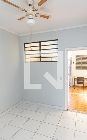 Studio à venda com 578m², 8 quartos e 8 vagas Studio à venda com 578m², 8 quartos e 8 vagasSala