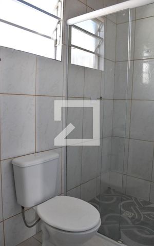 Casa para alugar com 70m², 3 quartos e 2 vagasBanheiro