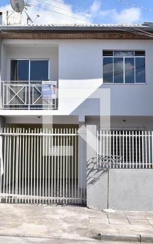 Casa para alugar com 70m², 3 quartos e 2 vagasFachada do sobrado