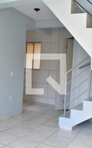 Casa para alugar com 70m², 3 quartos e 2 vagasSala