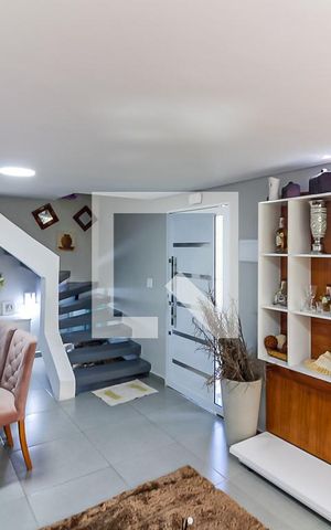 Casa à venda com 220m², 2 quartos e 2 vagasSala