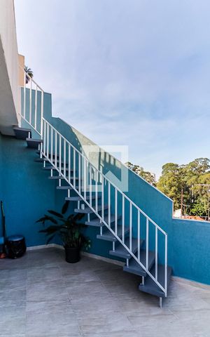 Casa à venda com 220m², 2 quartos e 2 vagasEscada do Espaço Gourmet