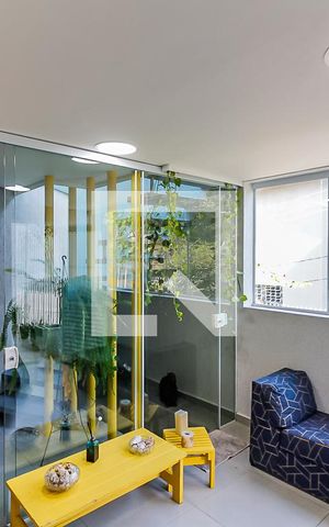 Casa à venda com 220m², 2 quartos e 2 vagasEscada do Espaço Gourmet