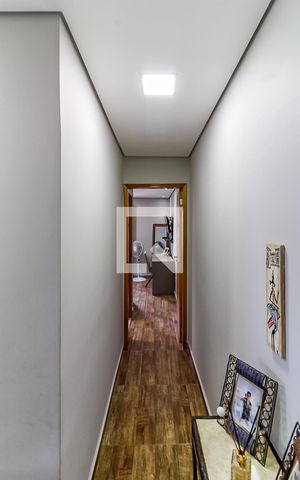 Casa à venda com 220m², 2 quartos e 2 vagasCorredor