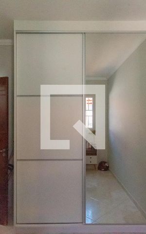Casa à venda com 250m², 2 quartos e 3 vagas Casa à venda com 250m², 2 quartos e 3 vagasQuarto 1