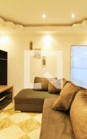 Casa à venda com 150m², 2 quartos e 2 vagasSala