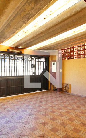 Casa à venda com 150m², 2 quartos e 2 vagasGaragem
