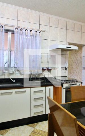 Casa à venda com 150m², 2 quartos e 2 vagasCozinha