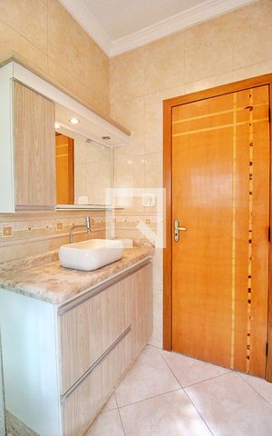 Casa à venda com 150m², 2 quartos e 2 vagasBanheiro