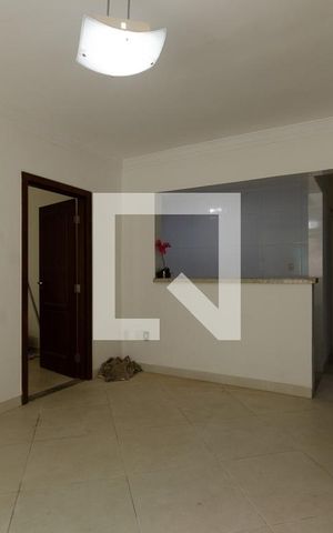Casa para alugar com 100m², 2 quartos e sem vaga Casa para alugar com 100m², 2 quartos e sem vagaSala