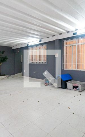 Casa para alugar com 333m², 3 quartos e 3 vagas Casa para alugar com 333m², 3 quartos e 3 vagasGaragem