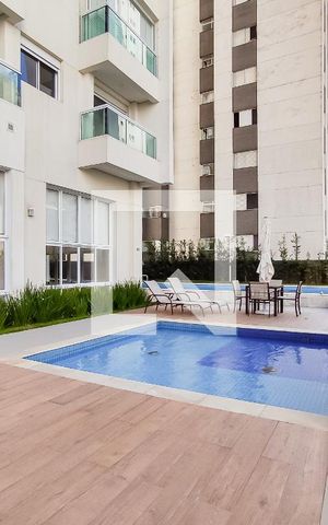 Apartamento à venda com 68m², 2 quartos e 1 vaga Apartamento à venda com 68m², 2 quartos e 1 vagaPiscina
