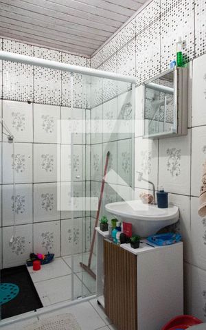 Casa à venda com 181m², 5 quartos e sem vaga Casa à venda com 181m², 5 quartos e sem vagaBanheiro