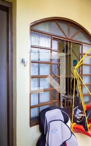 Casa à venda com 181m², 5 quartos e sem vaga Casa à venda com 181m², 5 quartos e sem vagaCasa 3