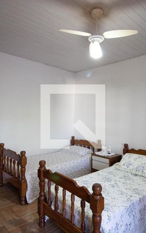 Casa à venda com 181m², 5 quartos e sem vaga Casa à venda com 181m², 5 quartos e sem vagaCasa 2