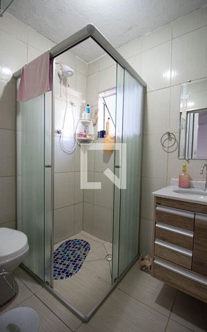 Casa à venda com 181m², 5 quartos e sem vaga Casa à venda com 181m², 5 quartos e sem vagaCasa 2