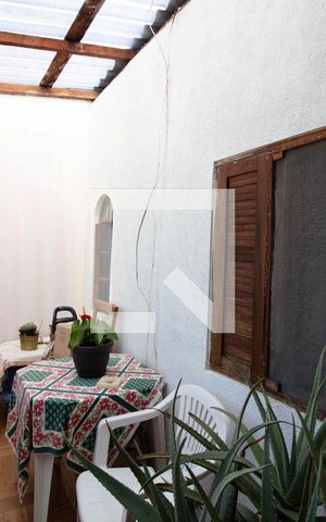 Casa à venda com 181m², 5 quartos e sem vaga Casa à venda com 181m², 5 quartos e sem vagaCasa 2