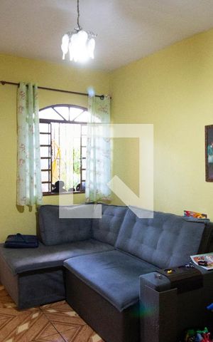 Casa à venda com 181m², 5 quartos e sem vaga Casa à venda com 181m², 5 quartos e sem vagaSala
