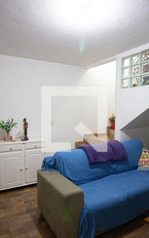Casa à venda com 181m², 5 quartos e sem vaga Casa à venda com 181m², 5 quartos e sem vagaCasa 2