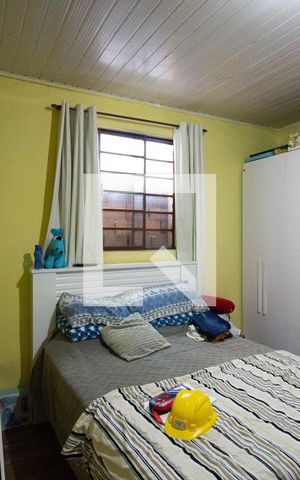 Casa à venda com 181m², 5 quartos e sem vaga Casa à venda com 181m², 5 quartos e sem vagaQuarto 1